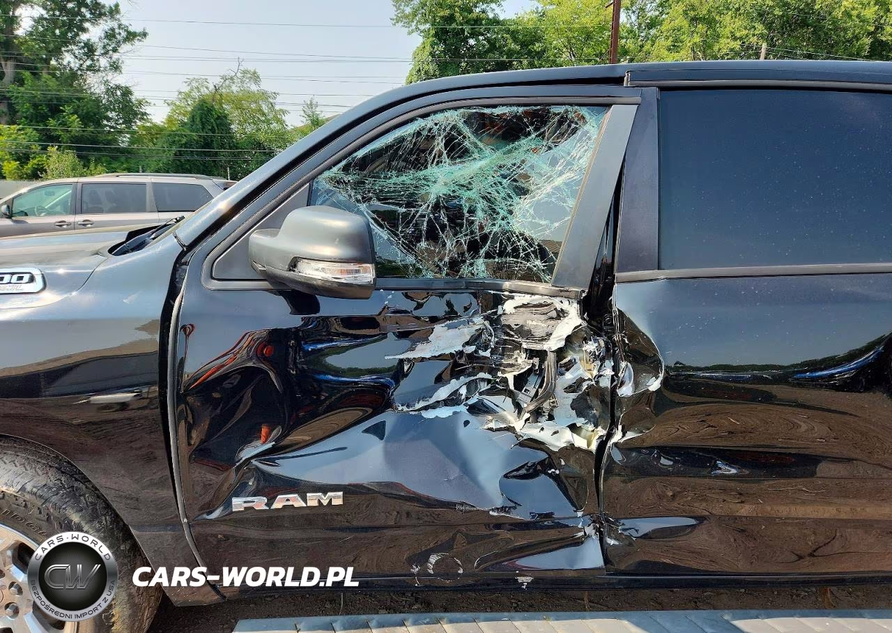 2019 Ram 1500 Big Horn-Lone Star VIN:1C6RREFT2KN509323 - 7