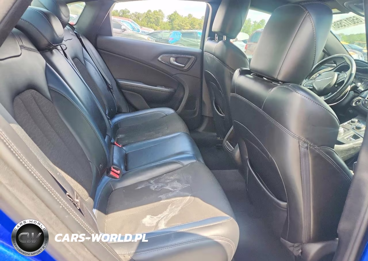 2015 Chrysler 200 S VIN:1C3CCCBB7FN680161 - 10