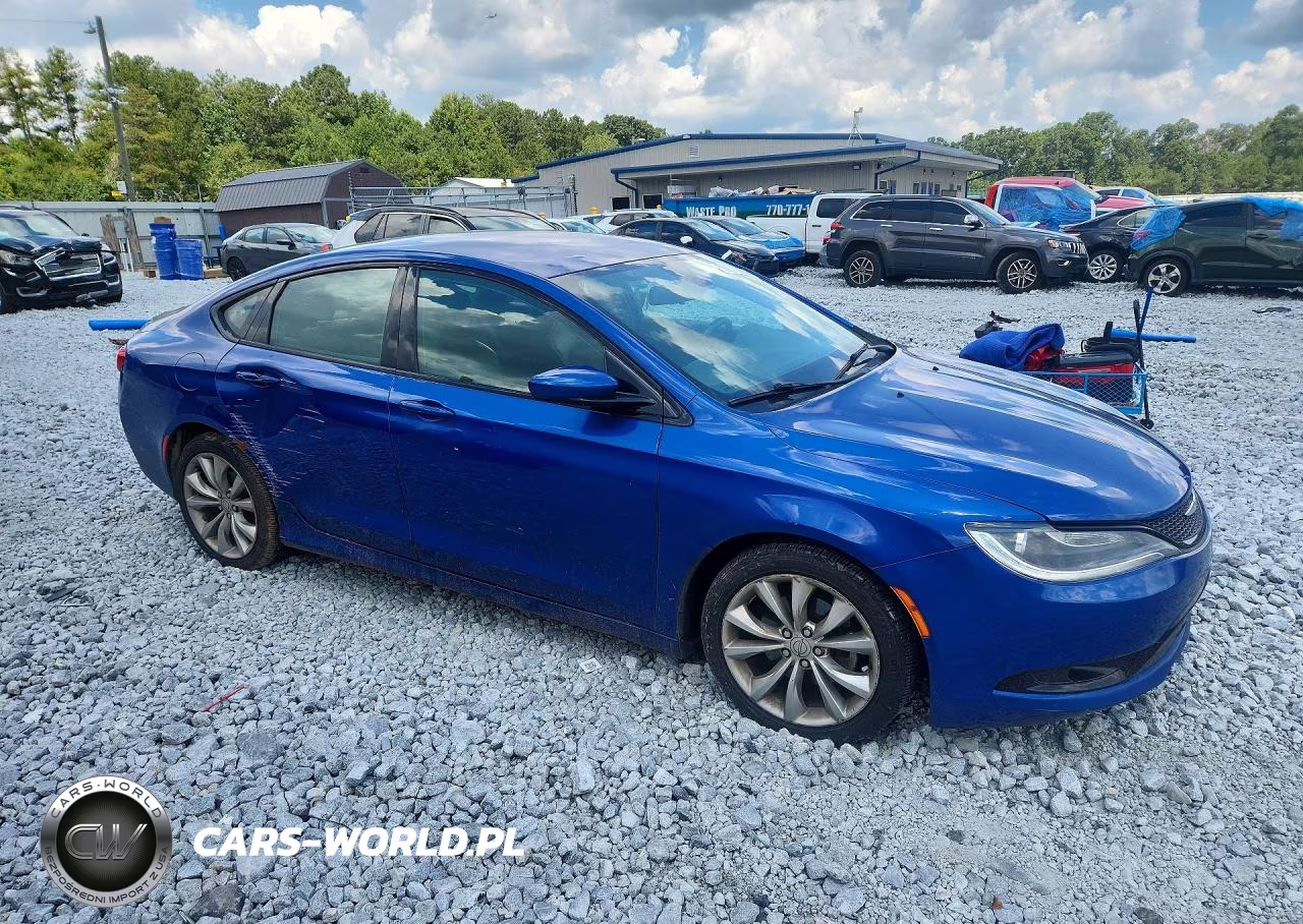 2015 Chrysler 200 S VIN:1C3CCCBB7FN680161 - 4