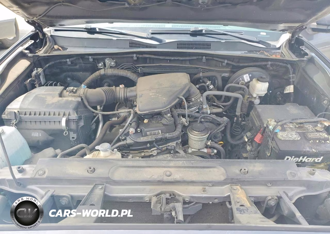 2018 Toyota Tacoma Sr VIN:5TFAX5GN0JX129864 - 11