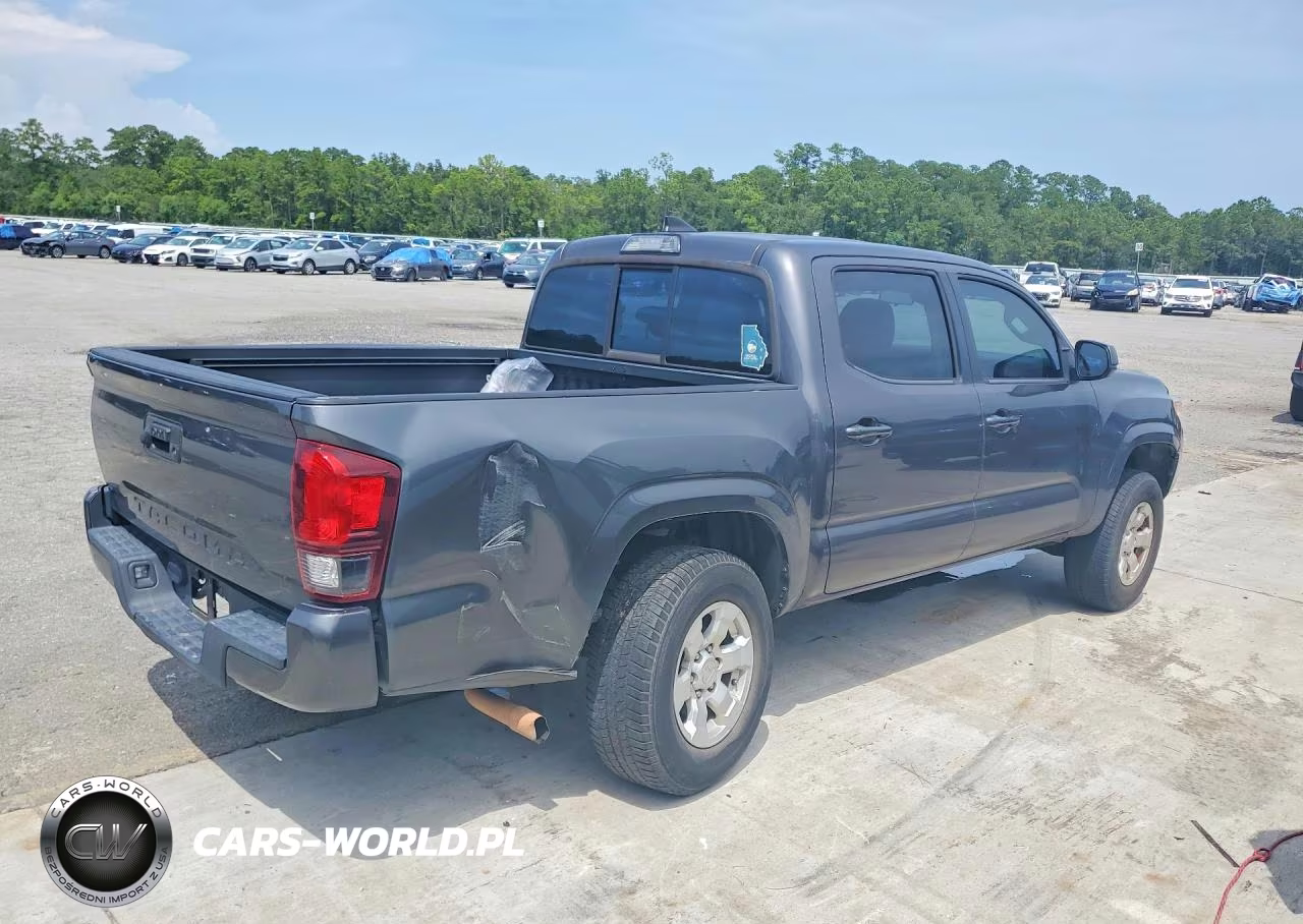 2018 Toyota Tacoma Sr VIN:5TFAX5GN0JX129864 - 3
