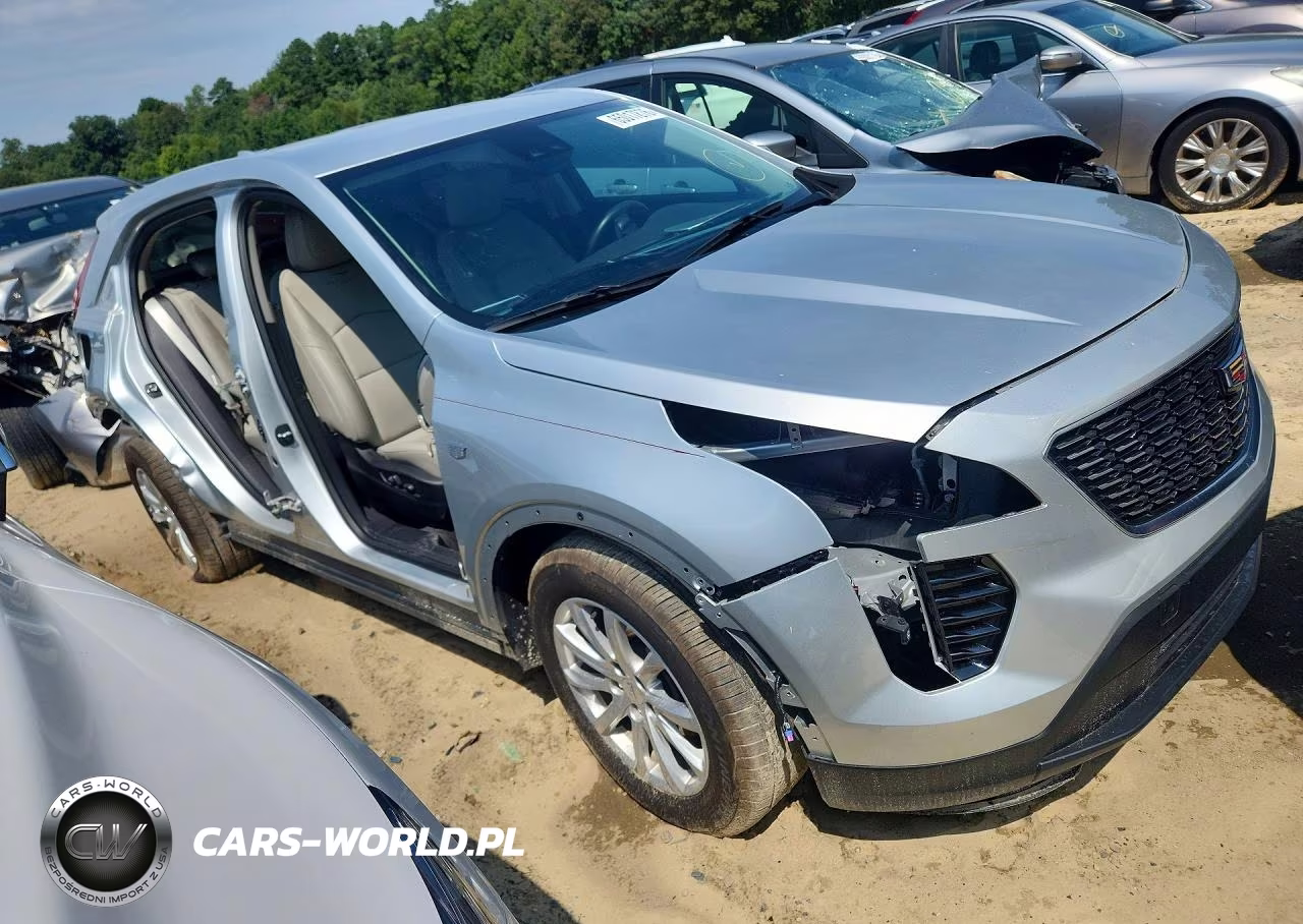 2020 Cadillac Xt4 Luxury VIN:1GYAZAR4XLF011167 - 4