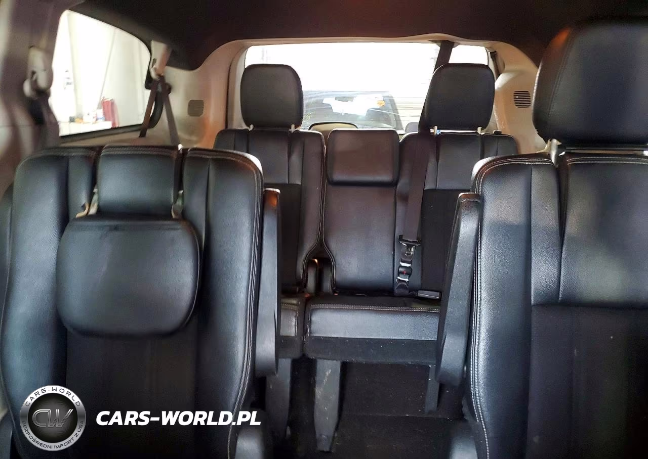 2020 Dodge Grand Caravan Sxt VIN:2C4RDGCG2LR174806 - 10