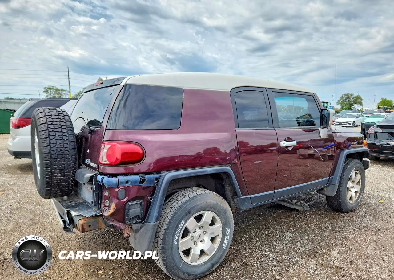 2007 Toyota Fj Cruiser Base VIN:JTEBU11F170098645 - 3