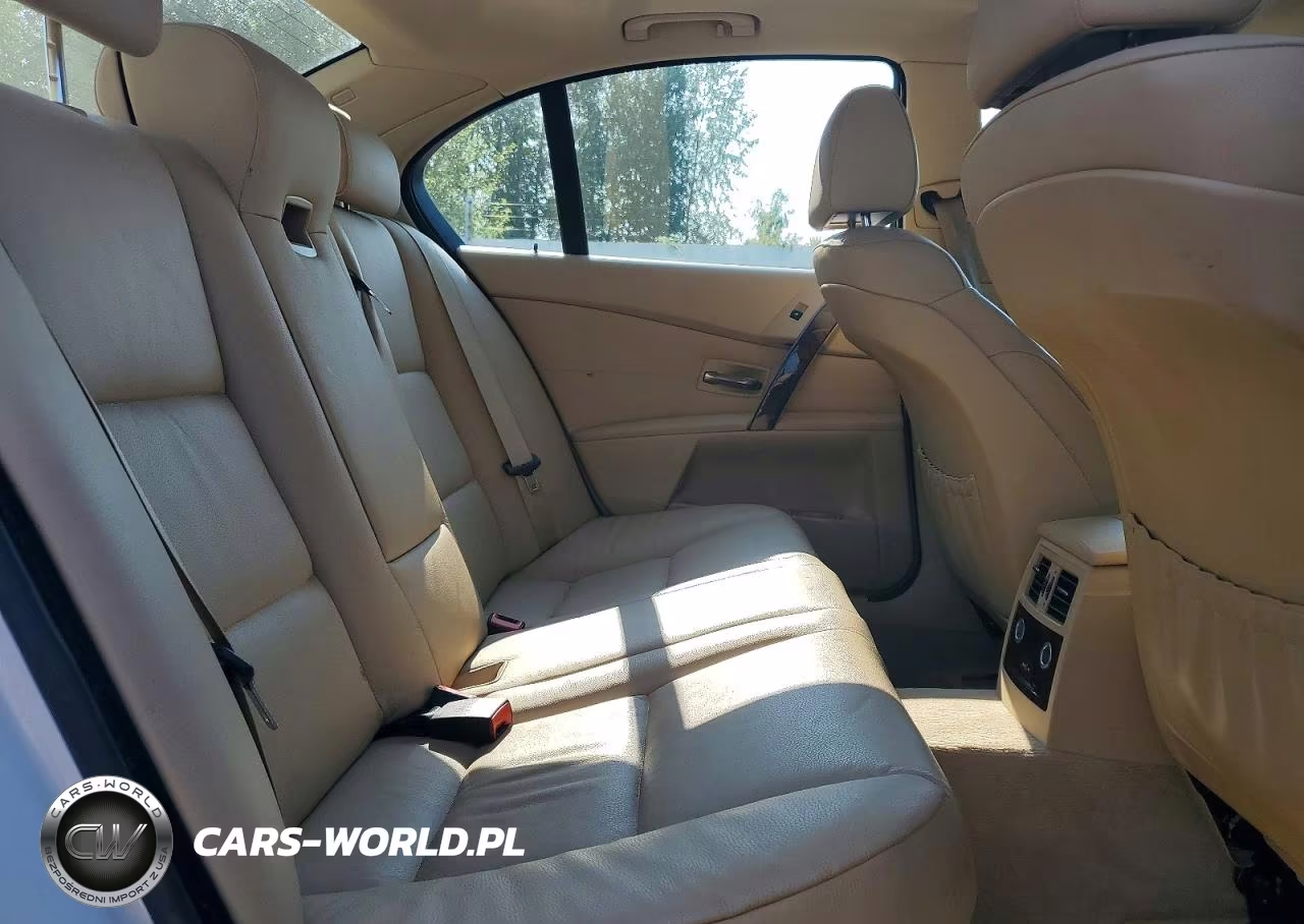2007 BMW 525 Xi VIN:WBANF33597CW70455 - 10