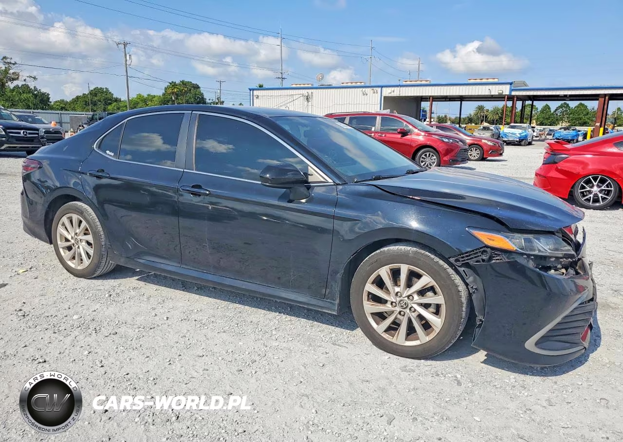 2021 Toyota Camry Le VIN:4T1C11AK1MU469916 - 4