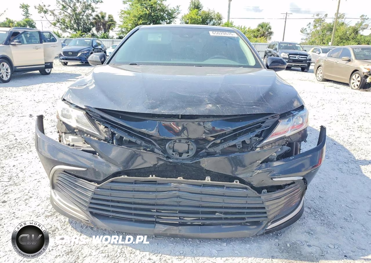 2021 Toyota Camry Le VIN:4T1C11AK1MU469916 - 5