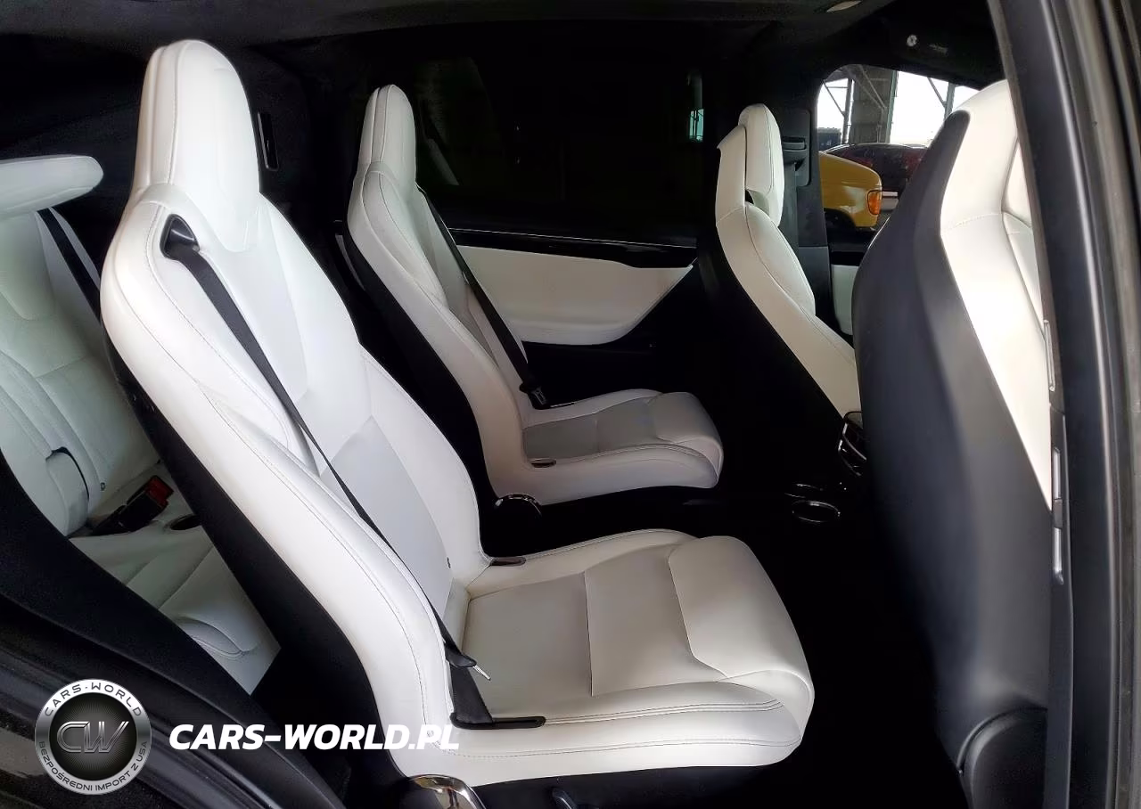2017 Tesla Model X VIN:5YJXCBE2XHF070503 - 11