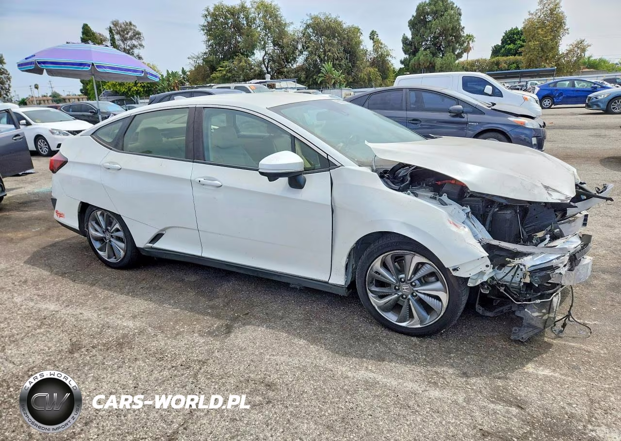2018 Honda Clarity Touring VIN:JHMZC5F31JC005574 - 4