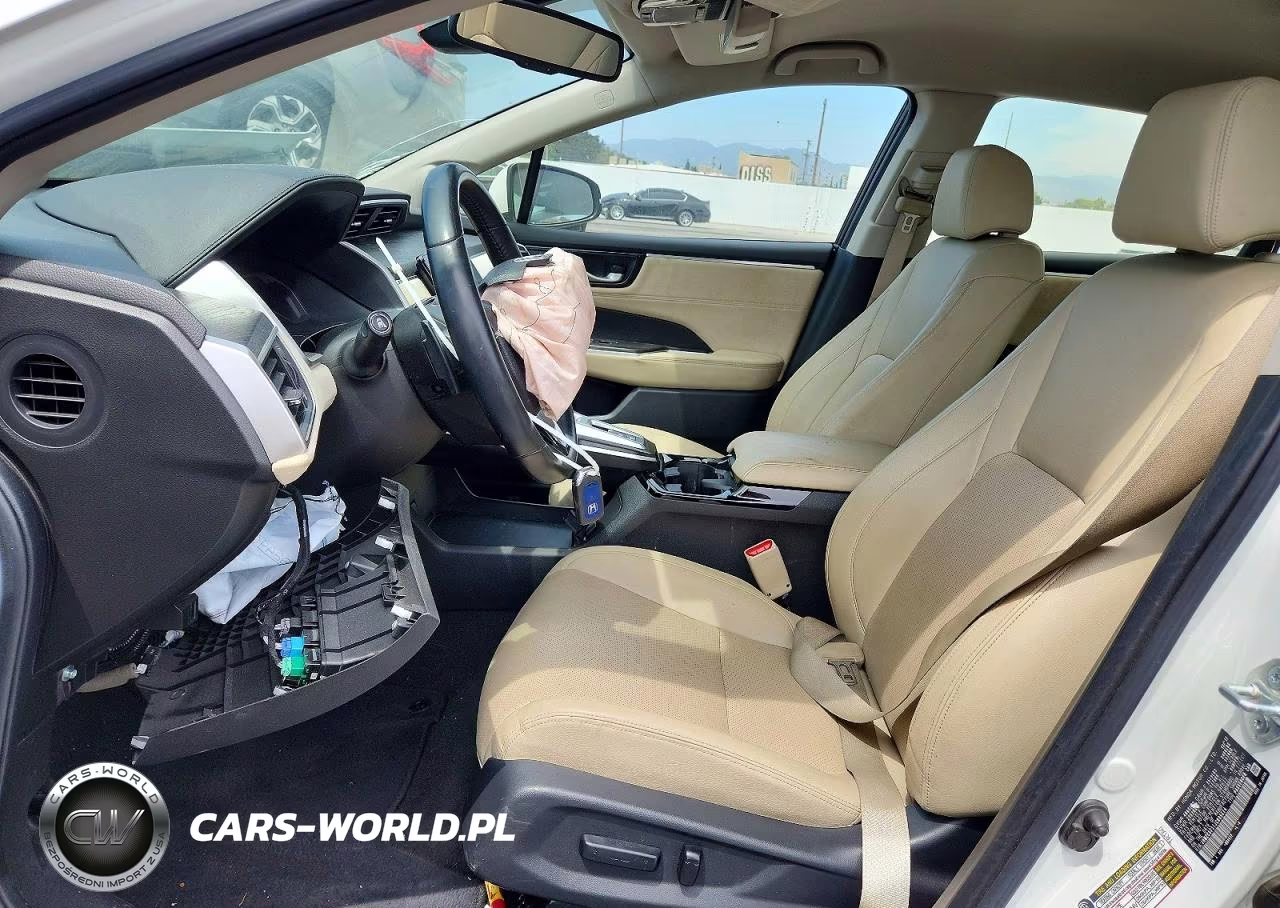 2018 Honda Clarity Touring VIN:JHMZC5F31JC005574 - 7