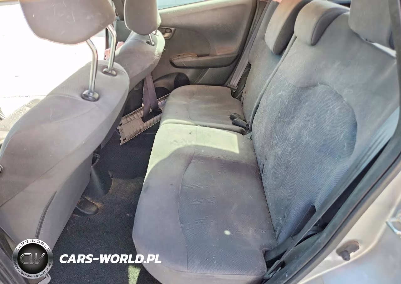 2012 Honda Fit VIN:JHMGE8H3XCC040813 - 10