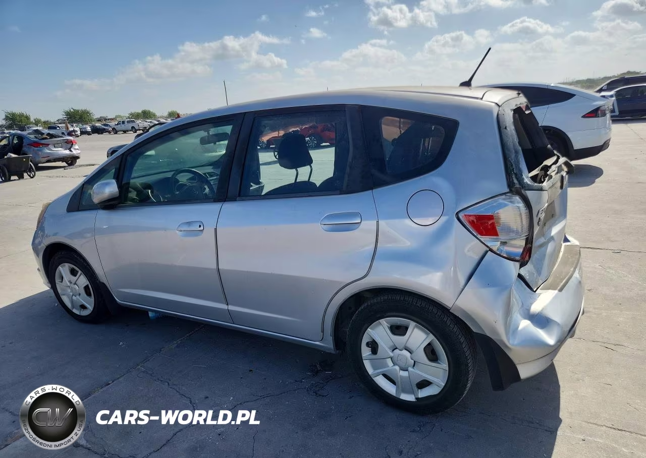 2012 Honda Fit VIN:JHMGE8H3XCC040813 - 2