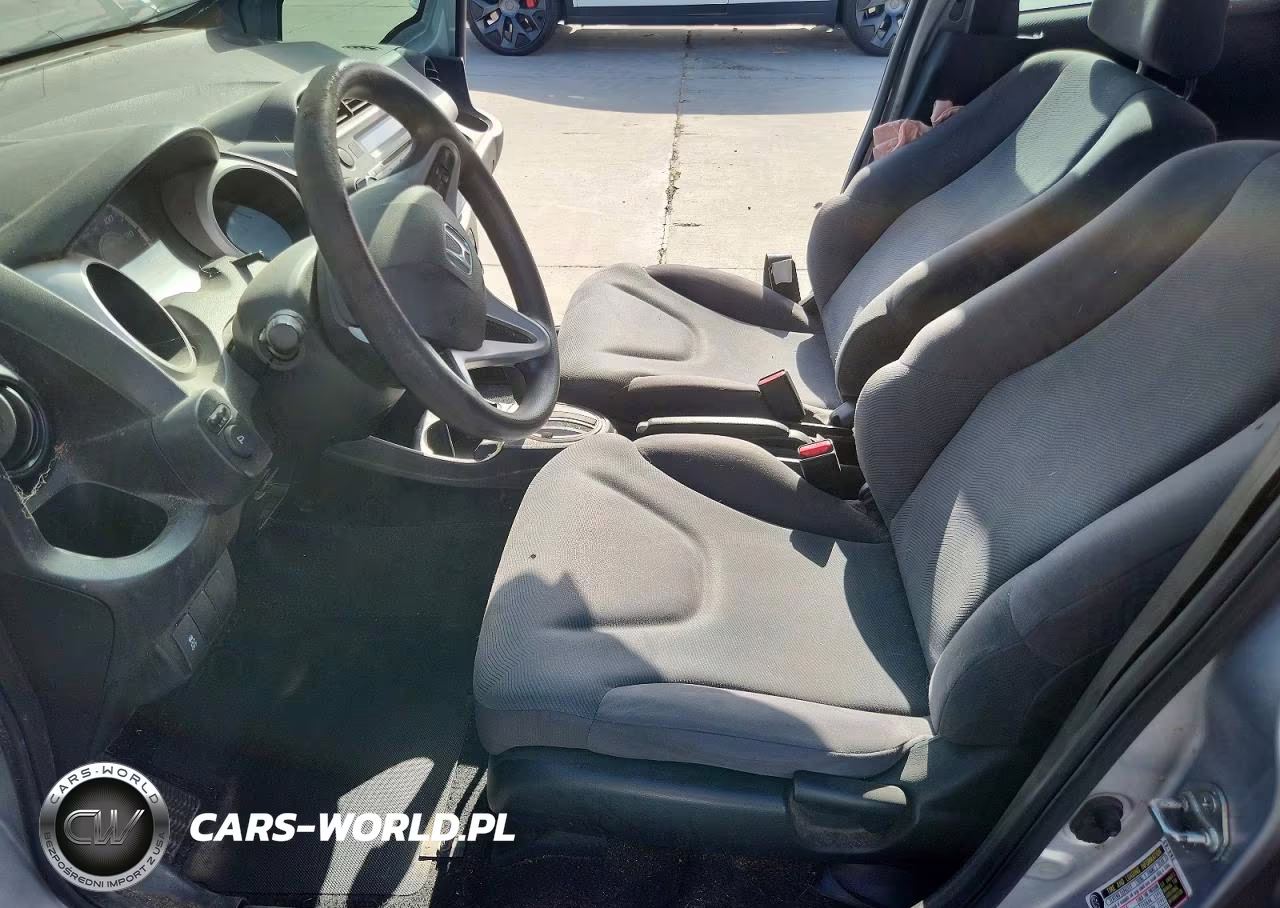 2012 Honda Fit VIN:JHMGE8H3XCC040813 - 7