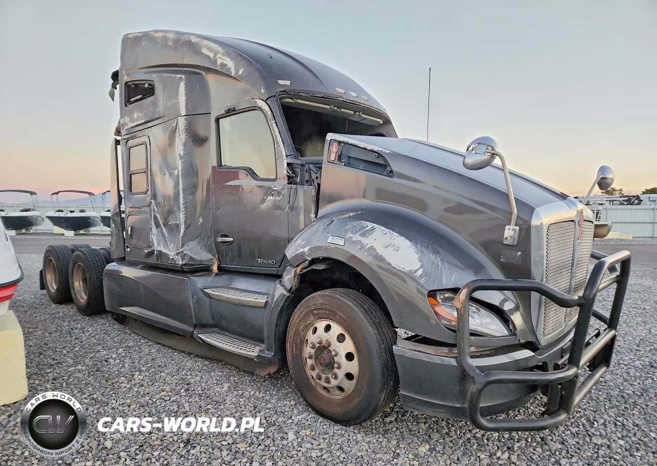 2018 Kenworth T680 Semi Truck VIN:1XKYD49X6JJ190014 - 4