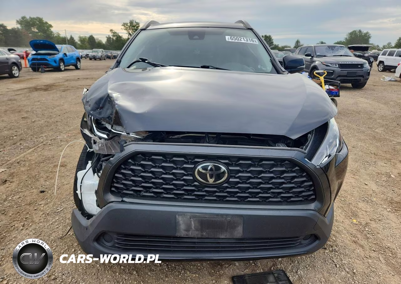 2022 Toyota Corolla Cross Le VIN:7MUCAABG9NV024673 - 5