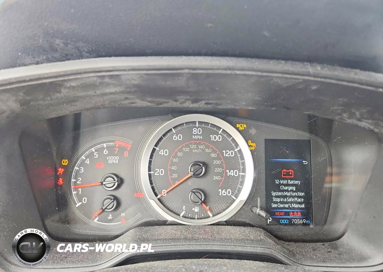 2022 Toyota Corolla Cross Le VIN:7MUCAABG9NV024673 - 9