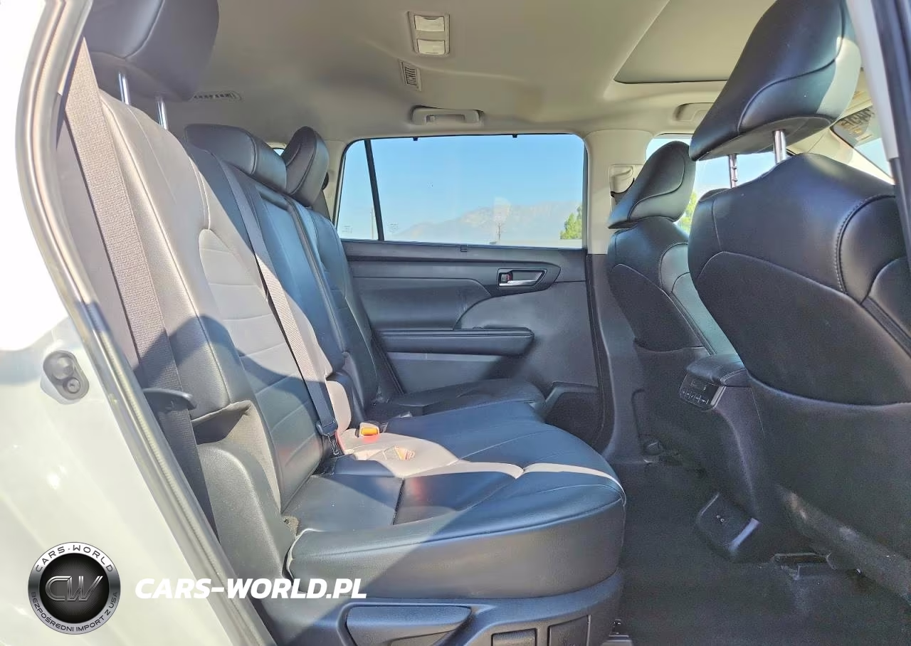 2023 Toyota Highlander VIN:5TDKDRAH6PS020072 - 11