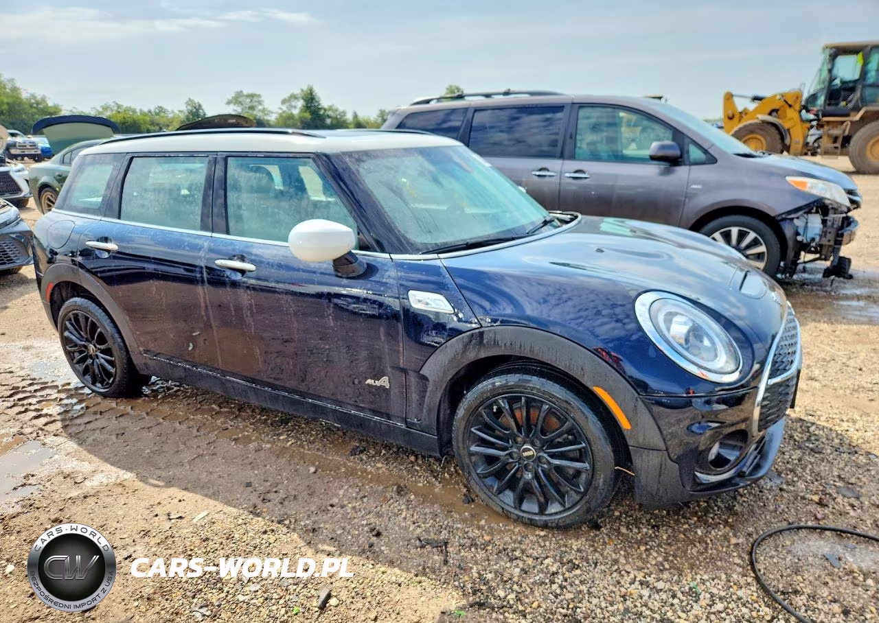 2020 Mini Cooper S Clubman All4 VIN:WMWXJ1C0XL2M34414 - 4