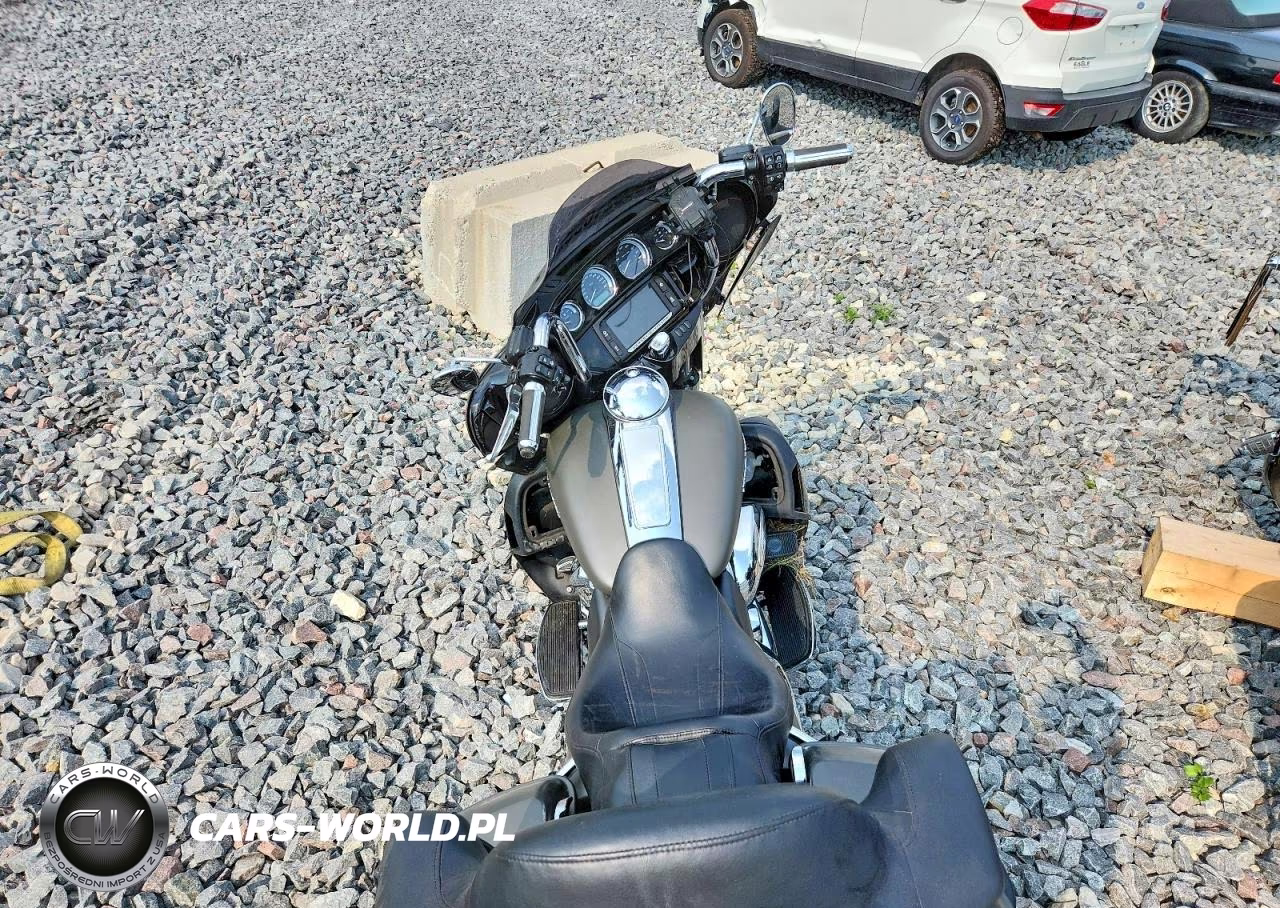 2018 Harley-Davidson Flhtk Ultra Limited VIN:1HD1KED15JB657153 - 6