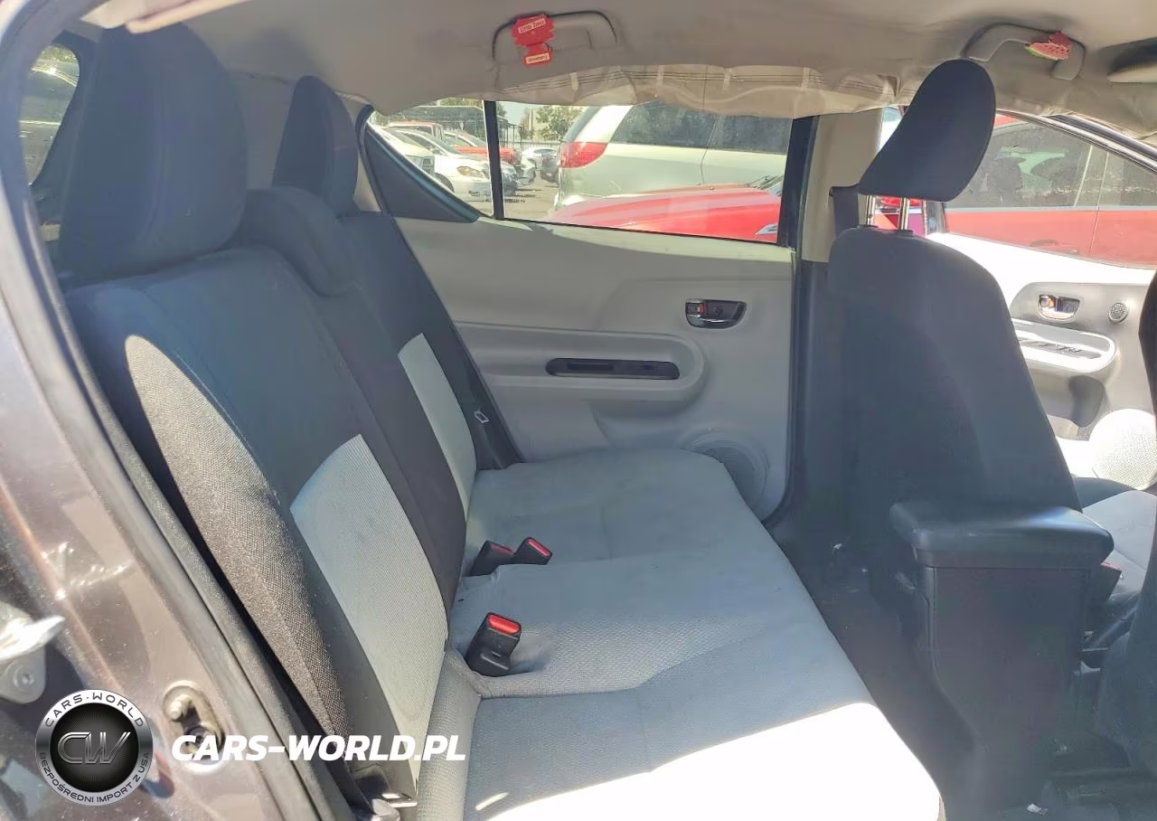 2014 Toyota Prius VIN:JTDKDTB33E1564474 - 10
