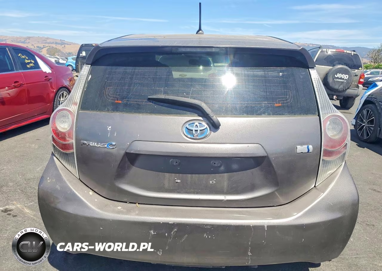 2014 Toyota Prius VIN:JTDKDTB33E1564474 - 6