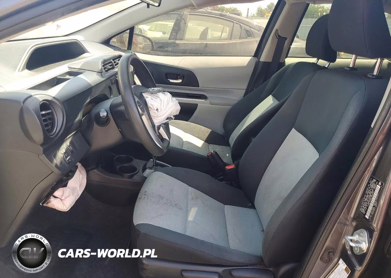 2014 Toyota Prius VIN:JTDKDTB33E1564474 - 7