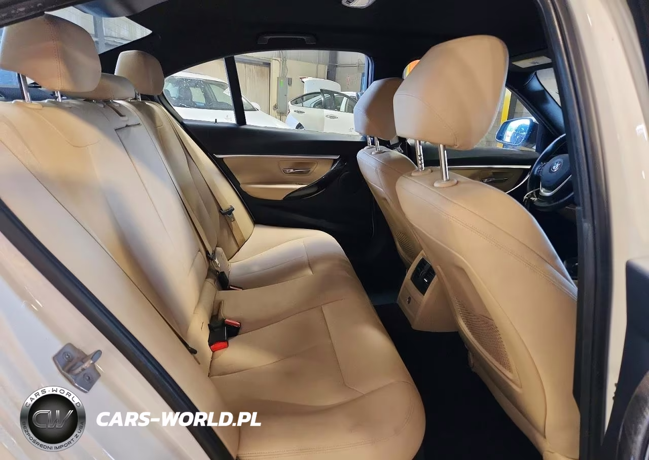 2018 BMW 330 Xi VIN:WBA8D9G55JNU69308 - 10