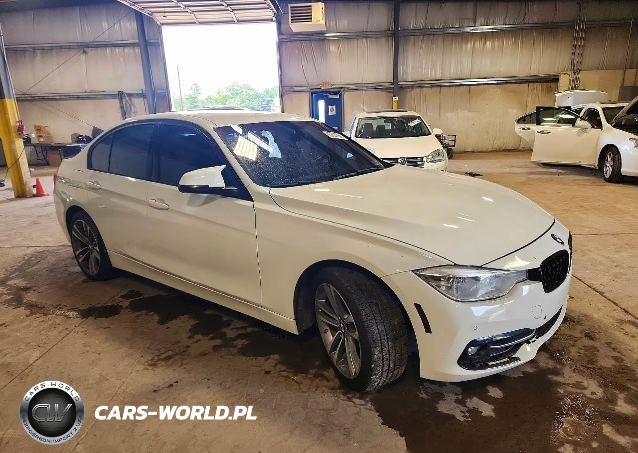 2018 BMW 330 Xi VIN:WBA8D9G55JNU69308 - 4