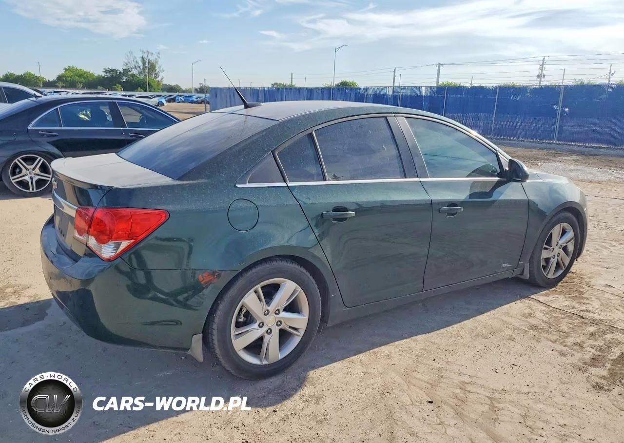 2014 Chevrolet Cruze VIN:1G1P75SZ9E7253571 - 3