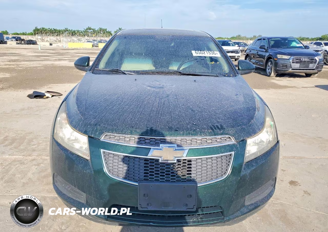 2014 Chevrolet Cruze VIN:1G1P75SZ9E7253571 - 5