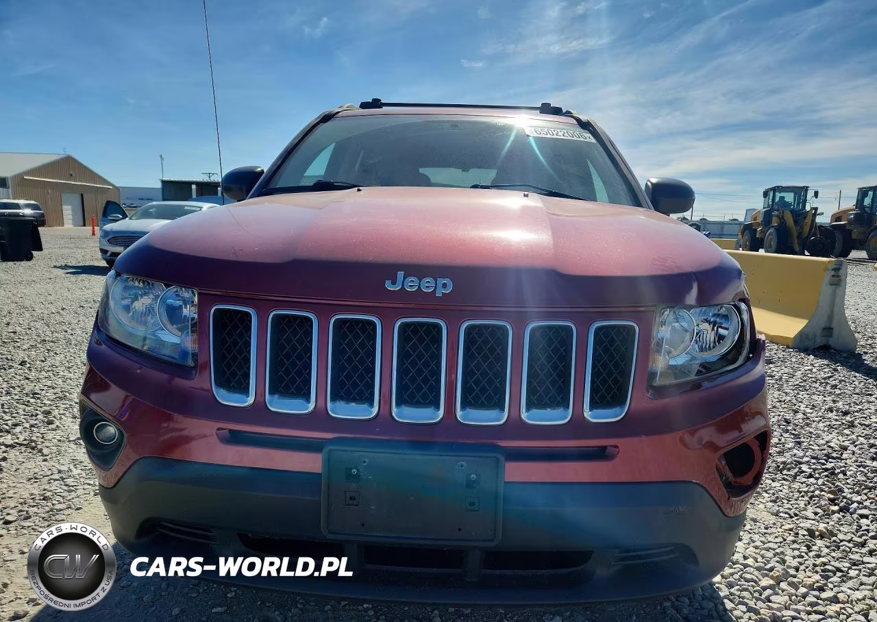 2015 Jeep Compass Sport VIN:1C4NJDBBXFD282707 - 5
