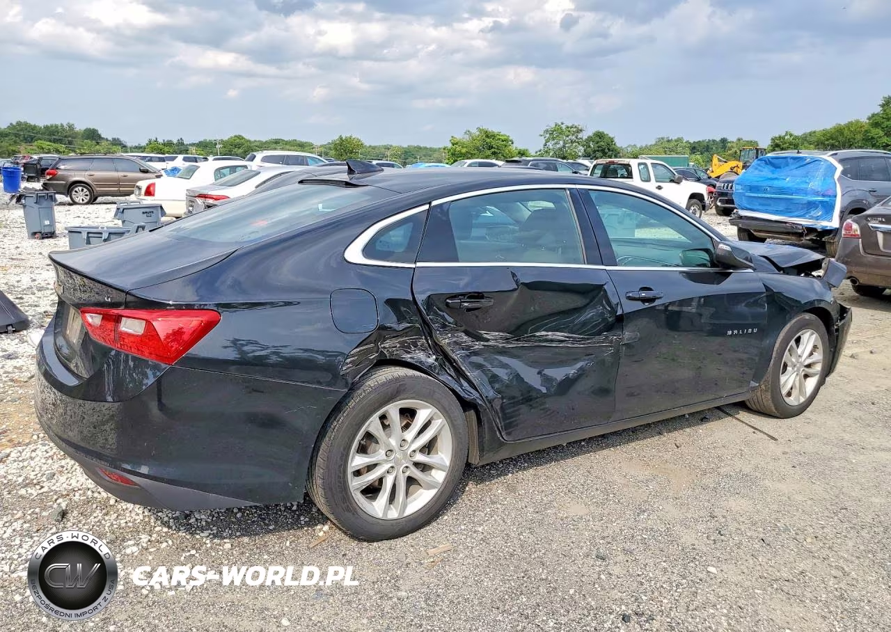 2017 Chevrolet Malibu Lt VIN:1G1ZE5ST3HF127338 - 3