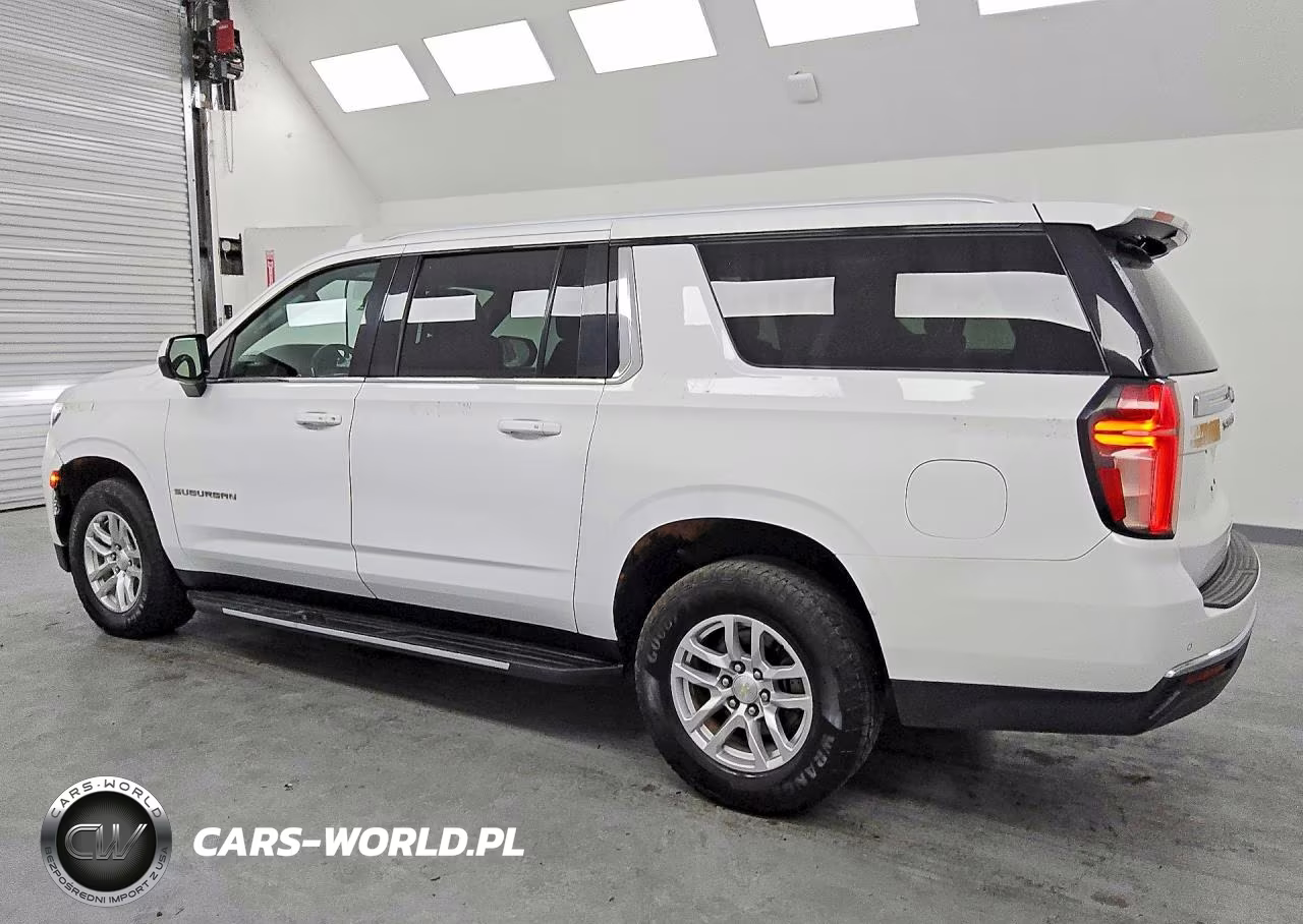 2021 Chevrolet Suburban K1500 Ls VIN:1GNSKBKD8MR352010 - 2