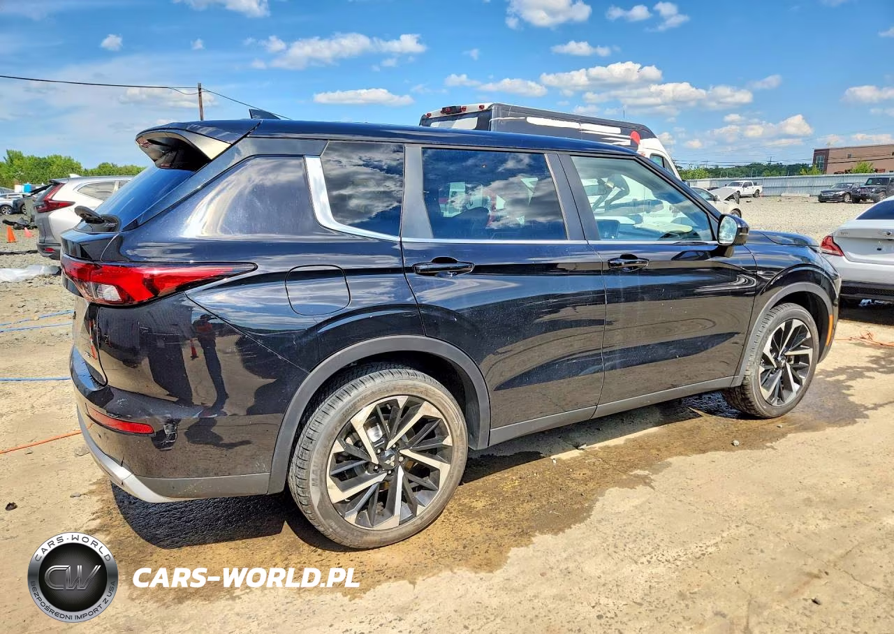 2022 Mitsubishi Outlander Se VIN:JA4J4UA87NZ084951 - 3