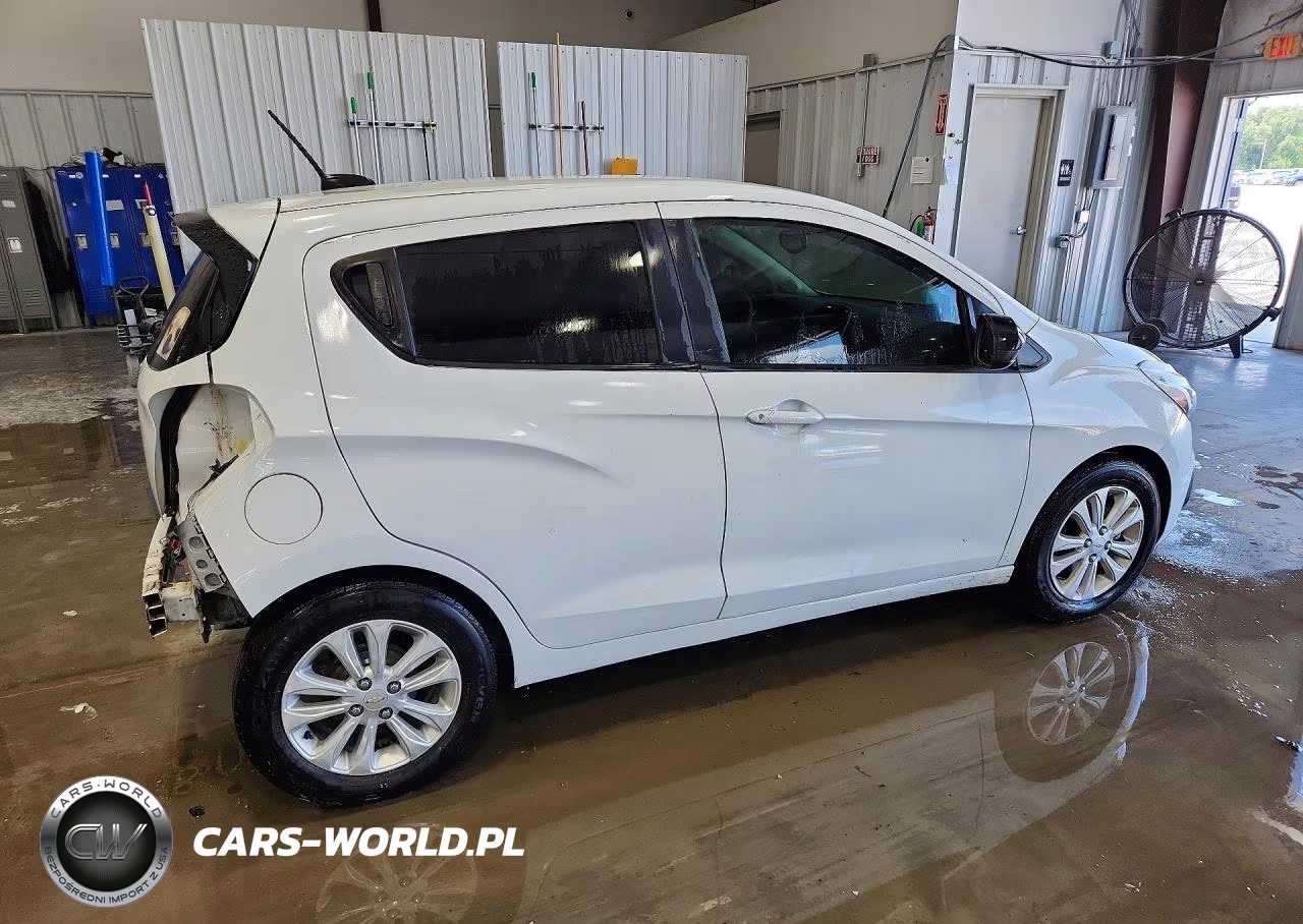 2017 Chevrolet Spark Ls VIN:KL8CB6SA6HC735987 - 3