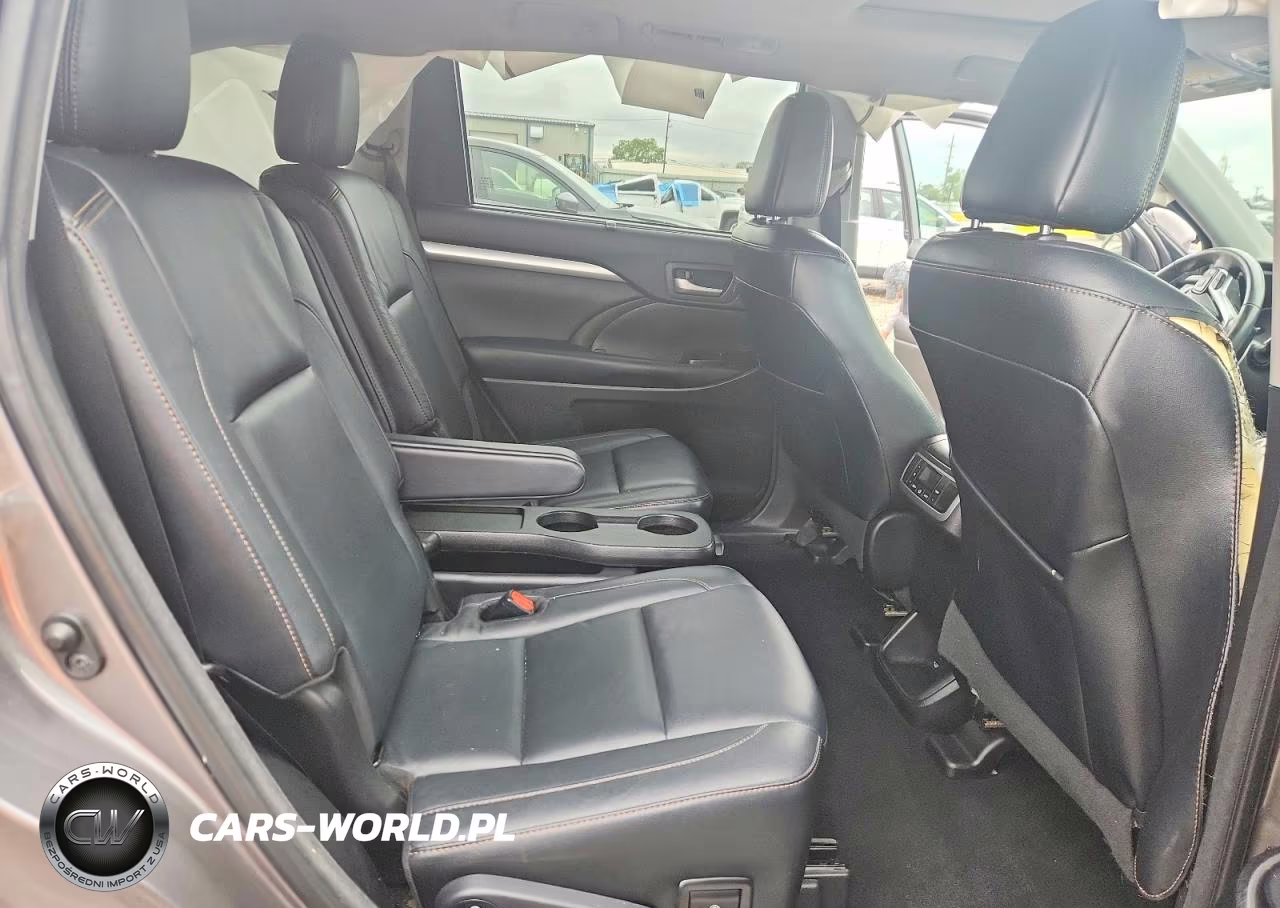 2018 Toyota Highlander Xle VIN:5TDJZRFH3JS531235 - 11