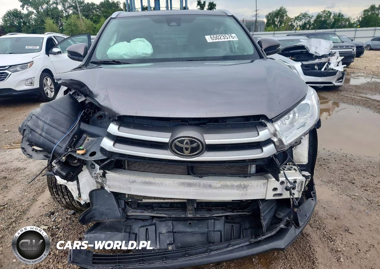 2018 Toyota Highlander Xle VIN:5TDJZRFH3JS531235 - 5