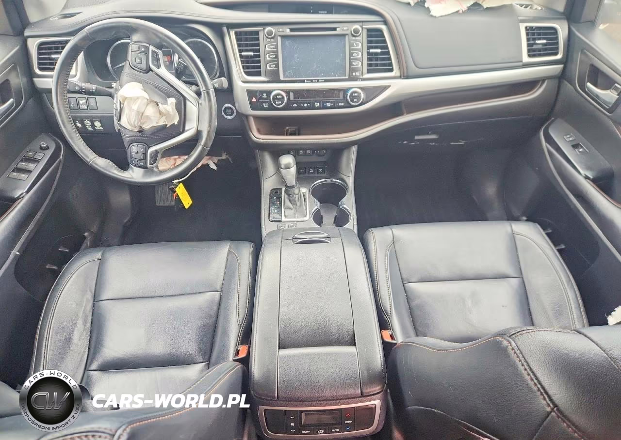 2018 Toyota Highlander Xle VIN:5TDJZRFH3JS531235 - 8