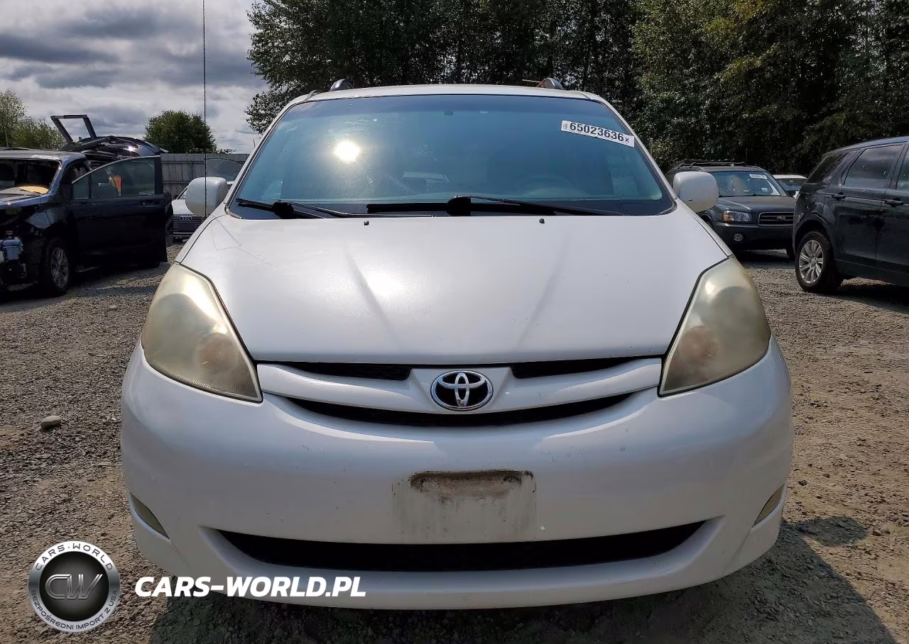 2010 Toyota Sienna Xle VIN:5TDYK4CC6AS300876 - 5