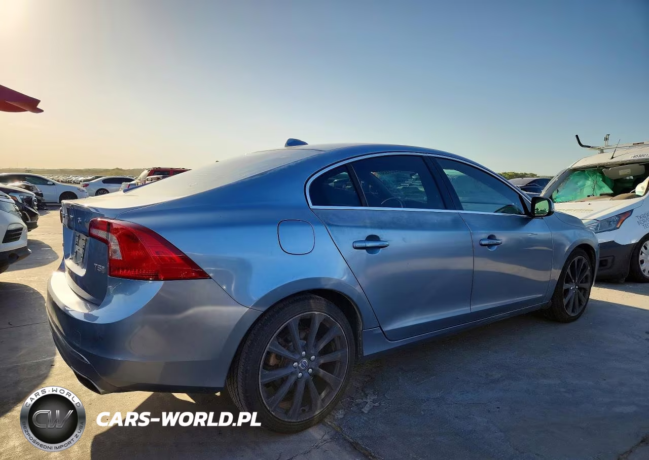 2018 Volvo S60 T5 VIN:LYV402HM1JB171655 - 3