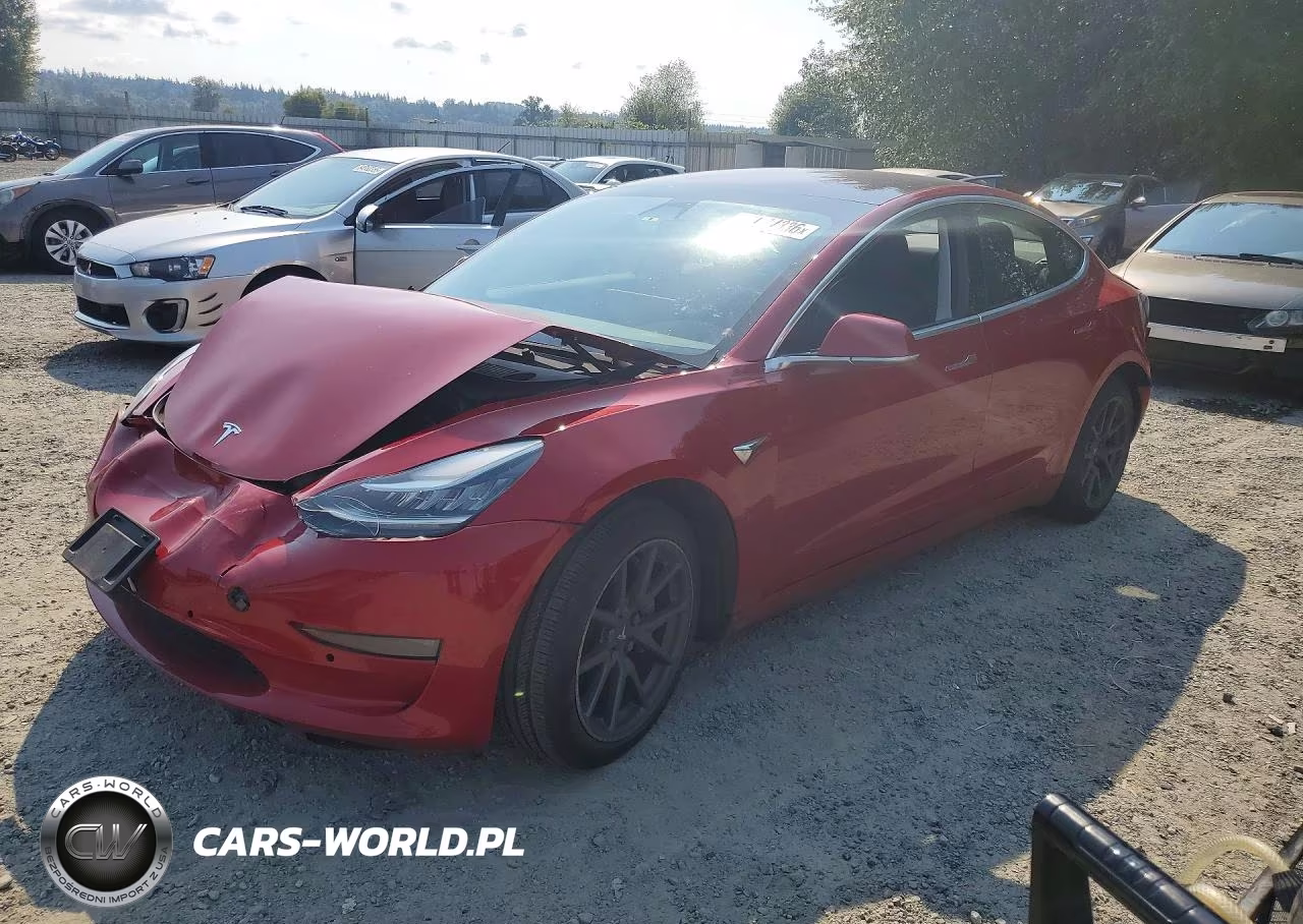 2018 Tesla Model 3 – zdjęcie 1 z 12