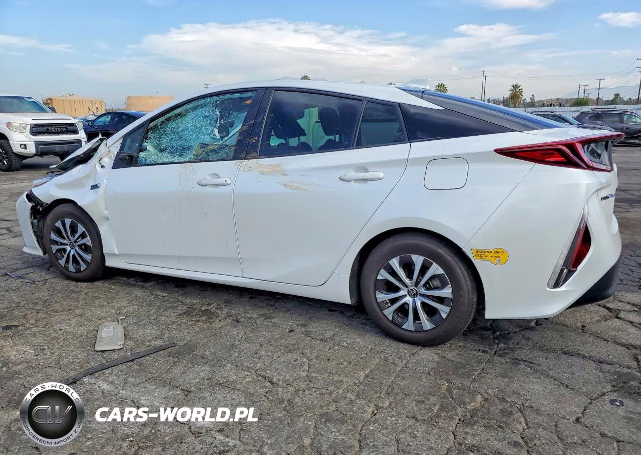 2022 Toyota Prius Prime Le VIN:JTDKAMFPXN3212332 - 2