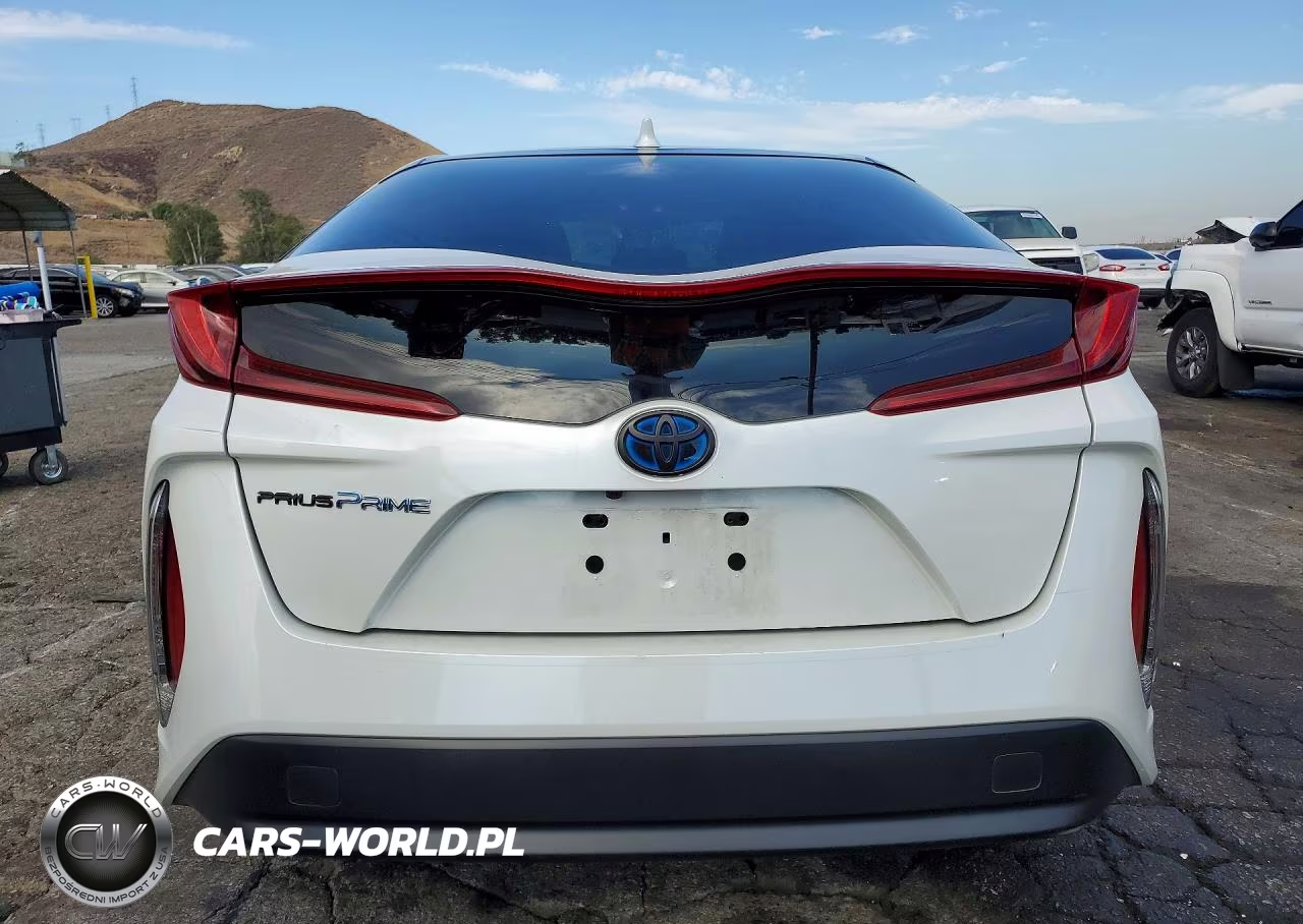 2022 Toyota Prius Prime Le VIN:JTDKAMFPXN3212332 - 6