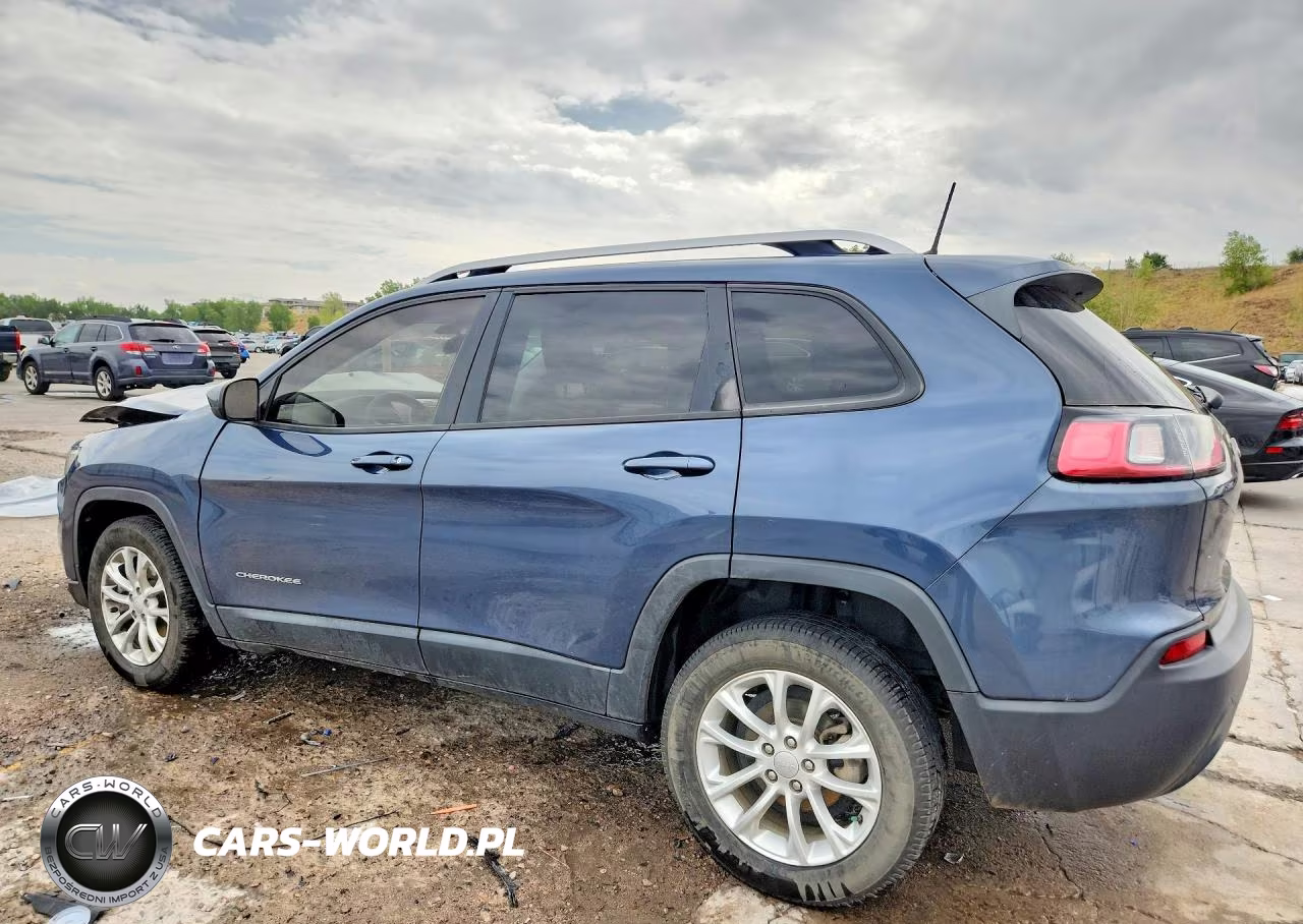 2020 Jeep Cherokee Latitude VIN:1C4PJLCBXLD577402 - 2