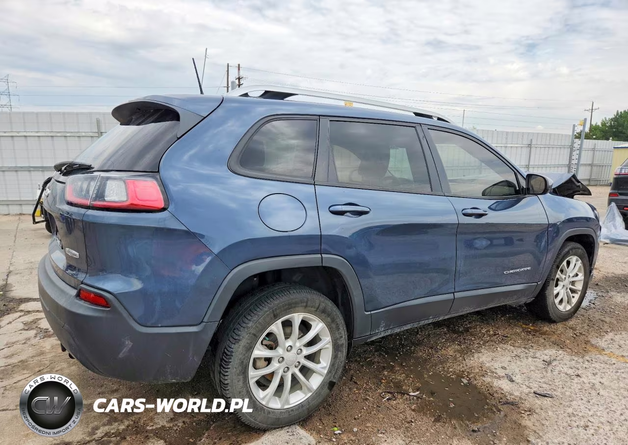 2020 Jeep Cherokee Latitude VIN:1C4PJLCBXLD577402 - 3