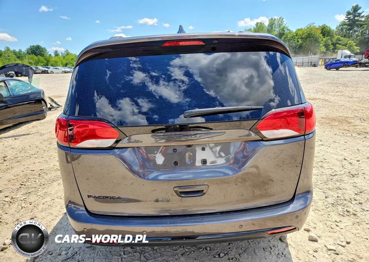 2019 Chrysler Pacifica Touring L VIN:2C4RC1BG6KR549306 - 6