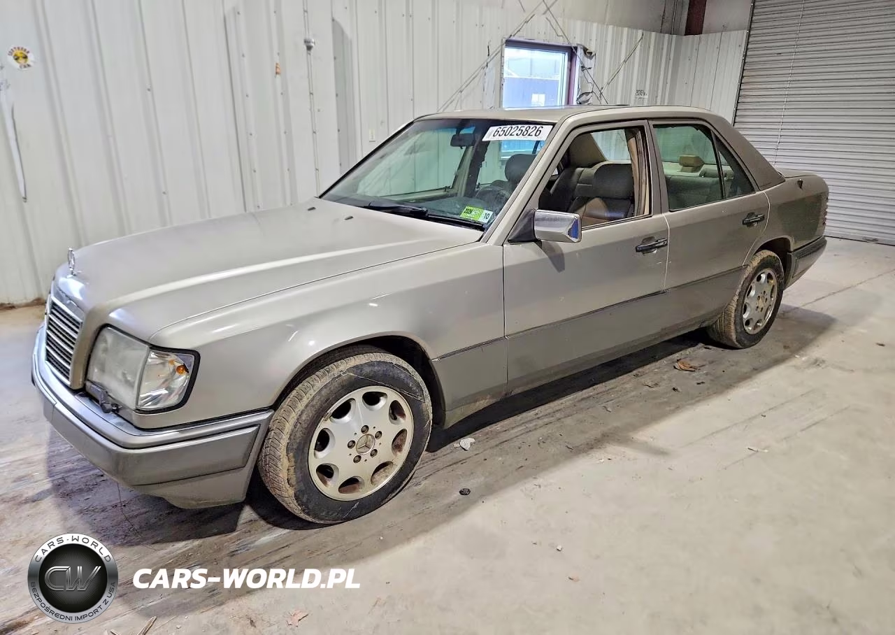1995 Mercedes-Benz E 320 Base