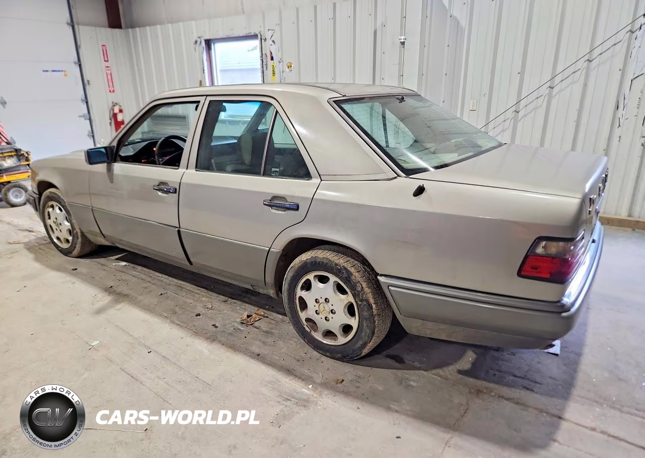 1995 Mercedes-Benz E 320 Base VIN:WDBEA32E8SC225845 - 2