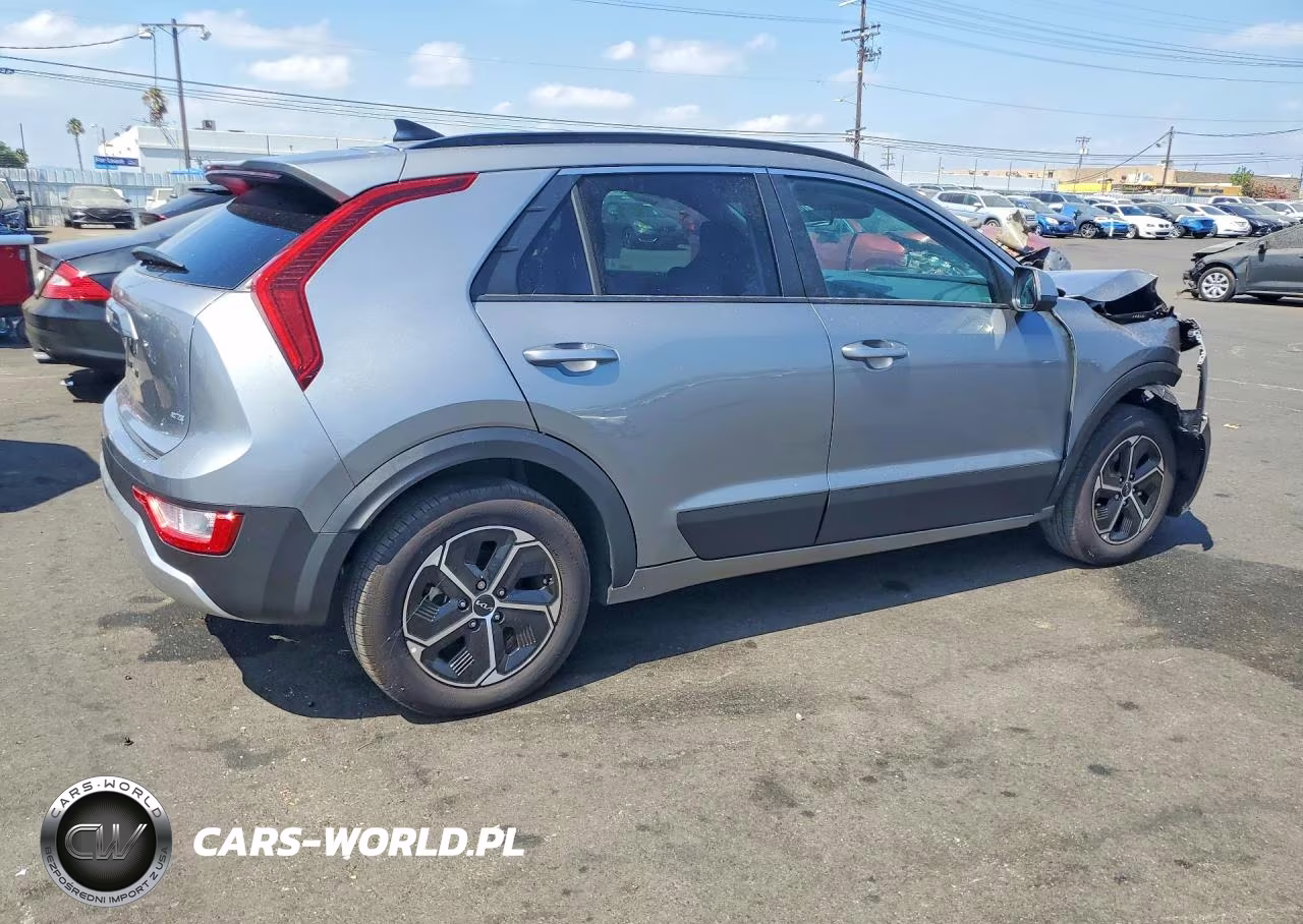 2026 Kia Niro Lx VIN:KNDCP3LE0T5350348 - 3