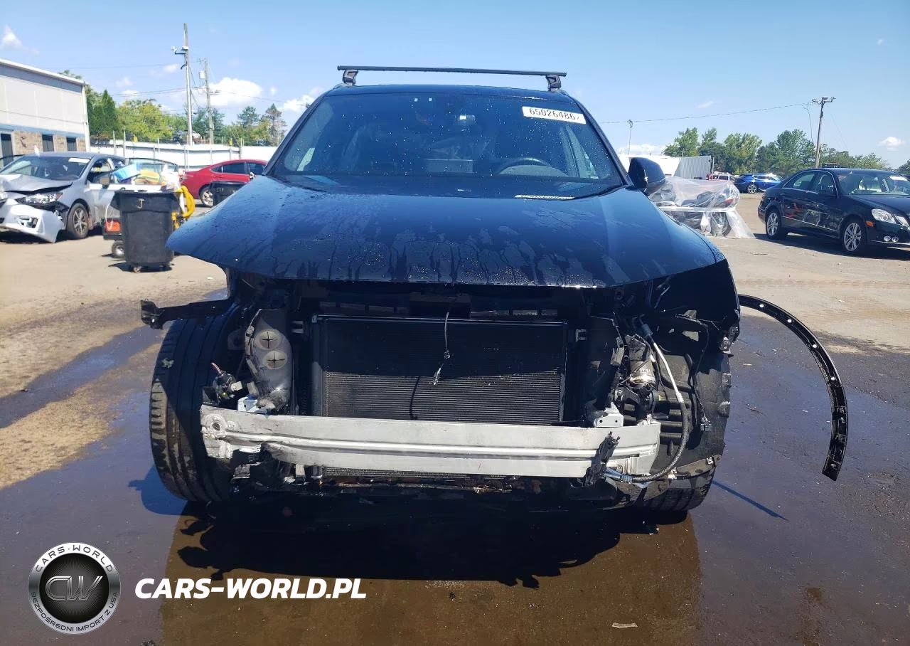 2018 Audi Q7 Premium Plus VIN:WA1LHAF76JD044802 - 5